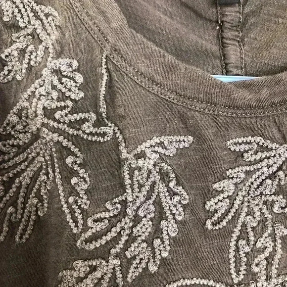 Lucky Brand Embroidered  Leaf Ruched Back Tank SM - Picture 5 of 16